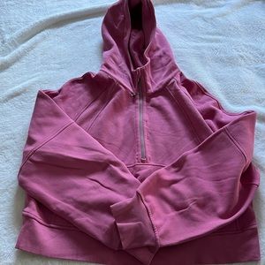 New M/L Pink Lululemon Scuba Half Zip